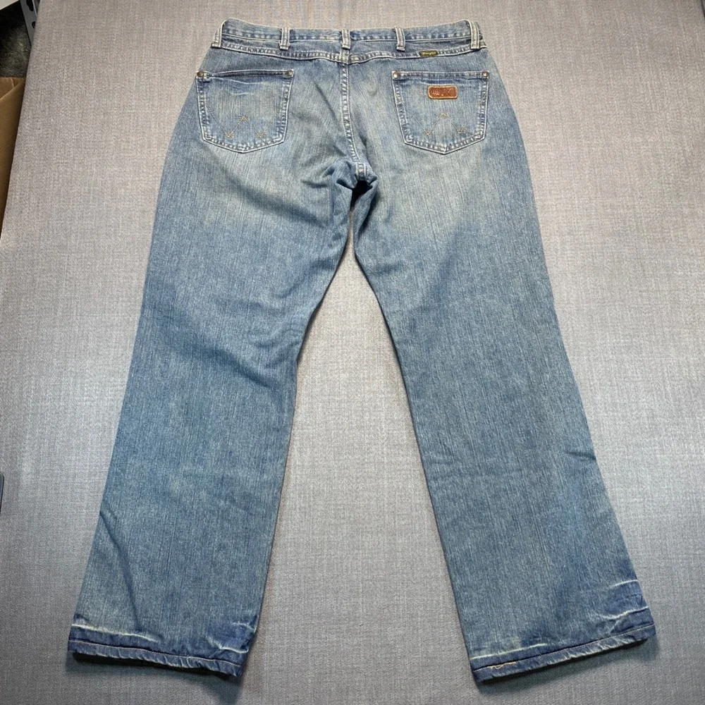 Wrangler Retro Mens Bootcut Jeans Medium Wash Blue Denim 36x32